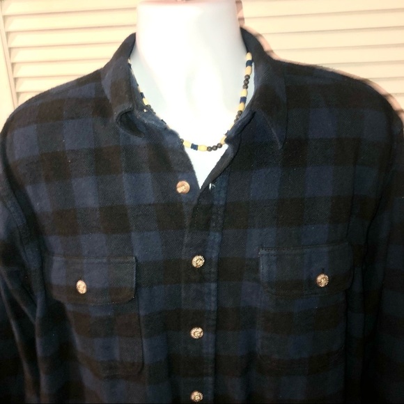 Field & Stream Blue and Black Plaid Flannel Size Large - Picture 4 of 7